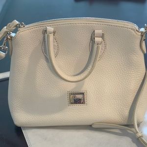 Dooney & Bourke Dillen crossbody handbag